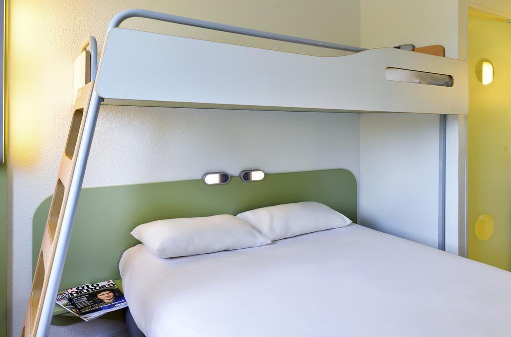 Ibis budget Orléans Sud Comet Exterior foto