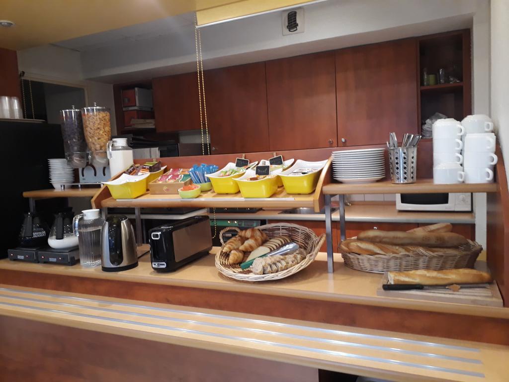 Ibis budget Orléans Sud Comet Exterior foto