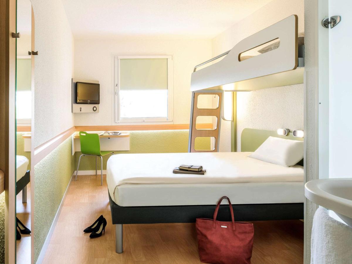 Ibis budget Orléans Sud Comet Exterior foto